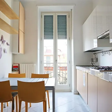 Apartment Cittastudi Elegant Bright House